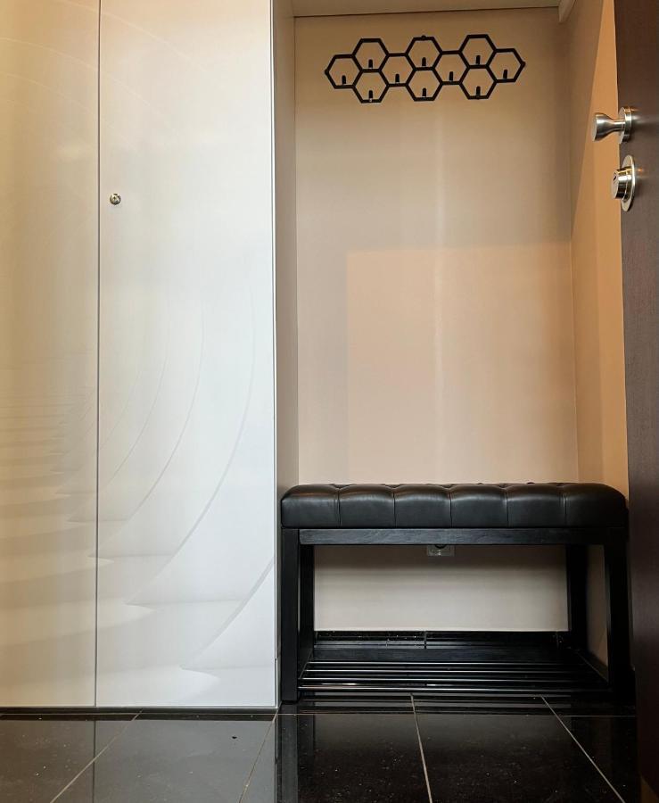 City Center Apartment Katowice Bagian luar foto
